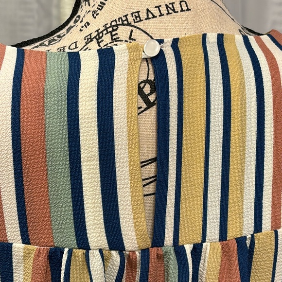 NWOT Monteau Los Angeles Multi-Colored Striped Cold Shoulder Blouse - Picture 3 of 5